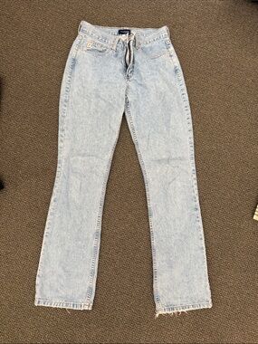 Vintage 1990's Guess Light Blue Straight Leg Denim Jeans 27 boyfriend Made USA